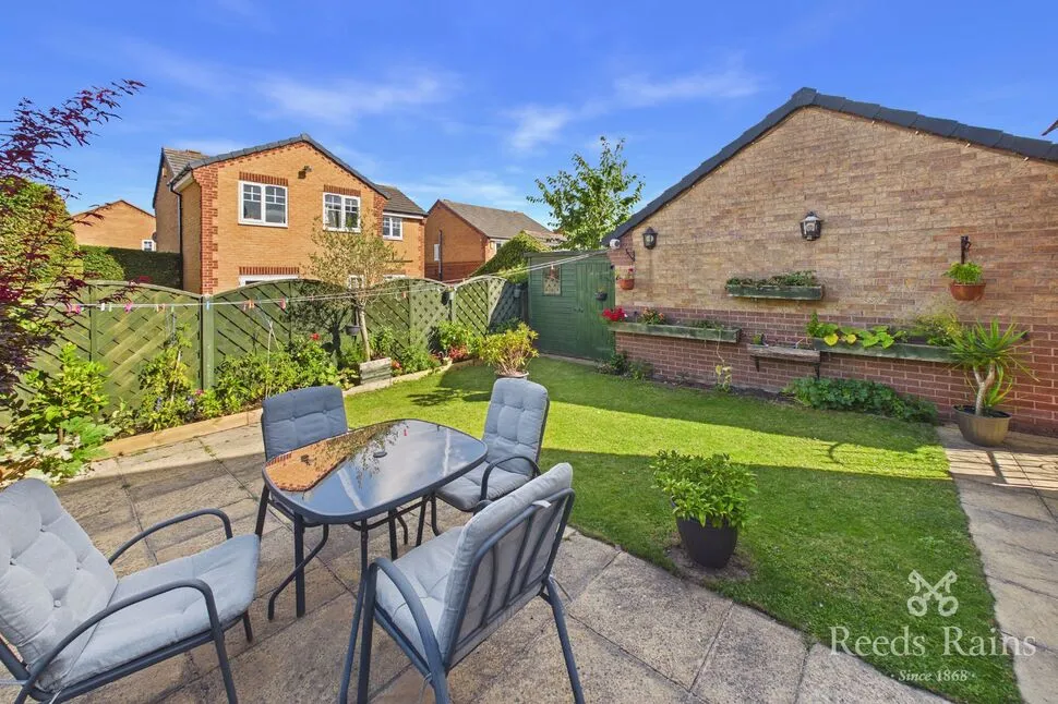Fairfield Gardens, Rothwell, LS26, photo 5