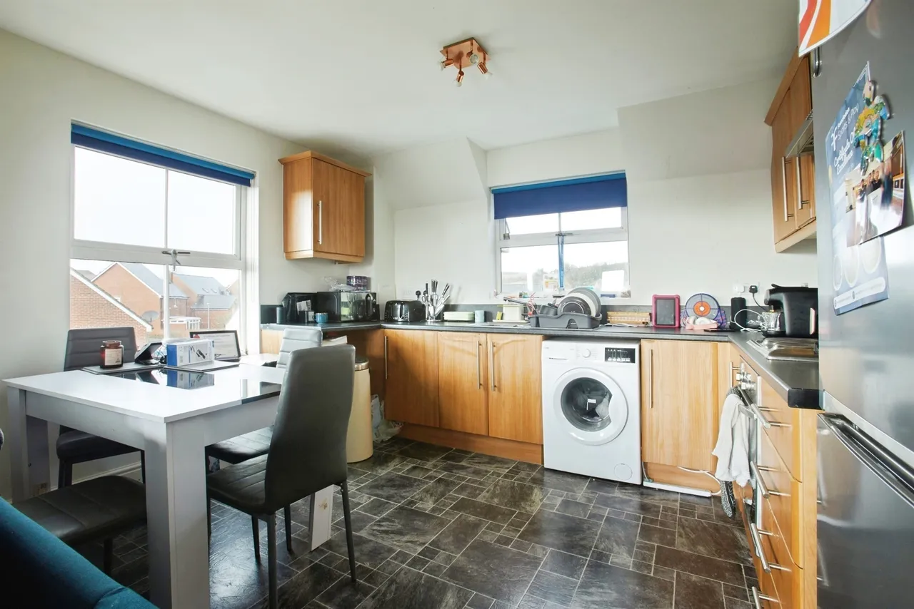 2 bed flat for sale — Pilgrims Way, Laverstock, Salisbury