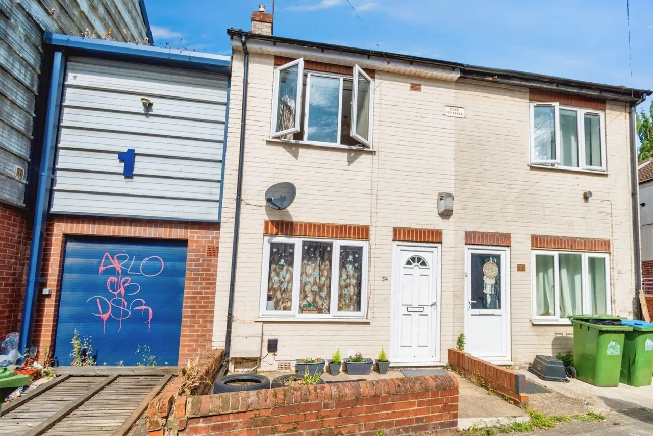 2 bed house for sale, Peel Street, Southampton, SO14