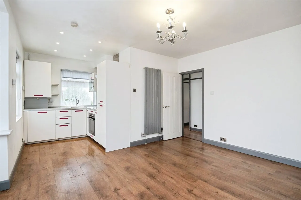Ardleigh Green Road, Hornchurch, RM11, photo 2