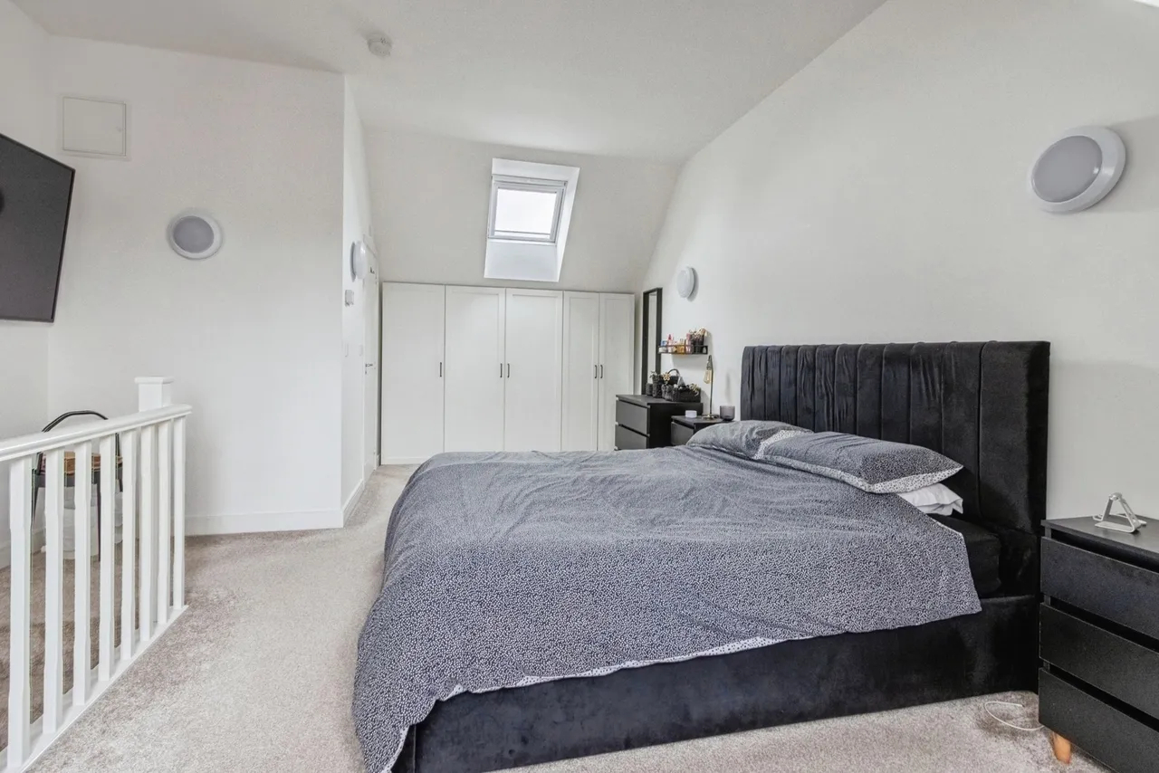 Plover Crescent, Wakefield, West Yorkshire, WF1, photo 10