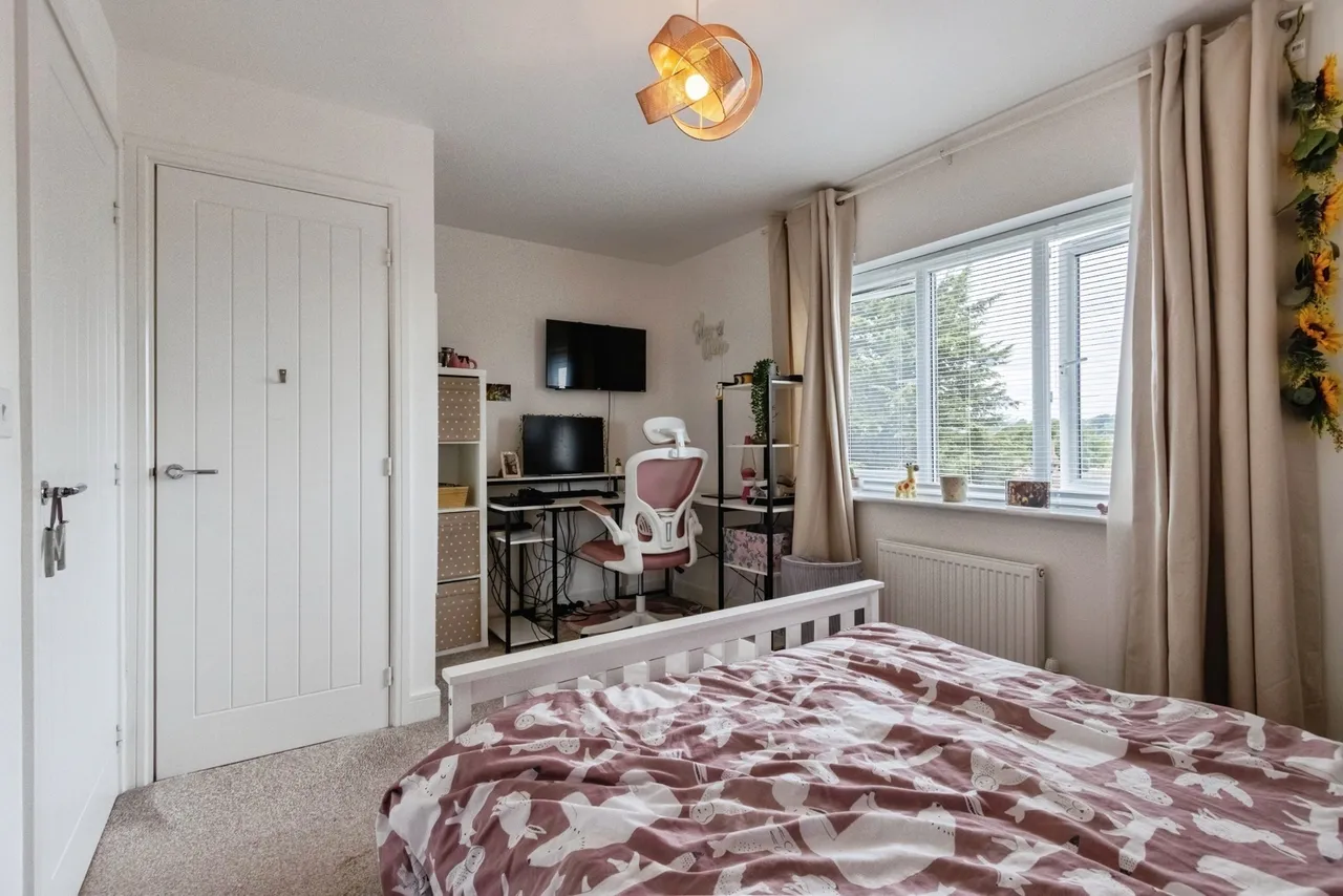 Plover Crescent, Wakefield, West Yorkshire, WF1, photo 8