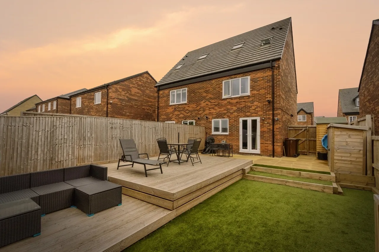 Plover Crescent, Wakefield, West Yorkshire, WF1, photo 4