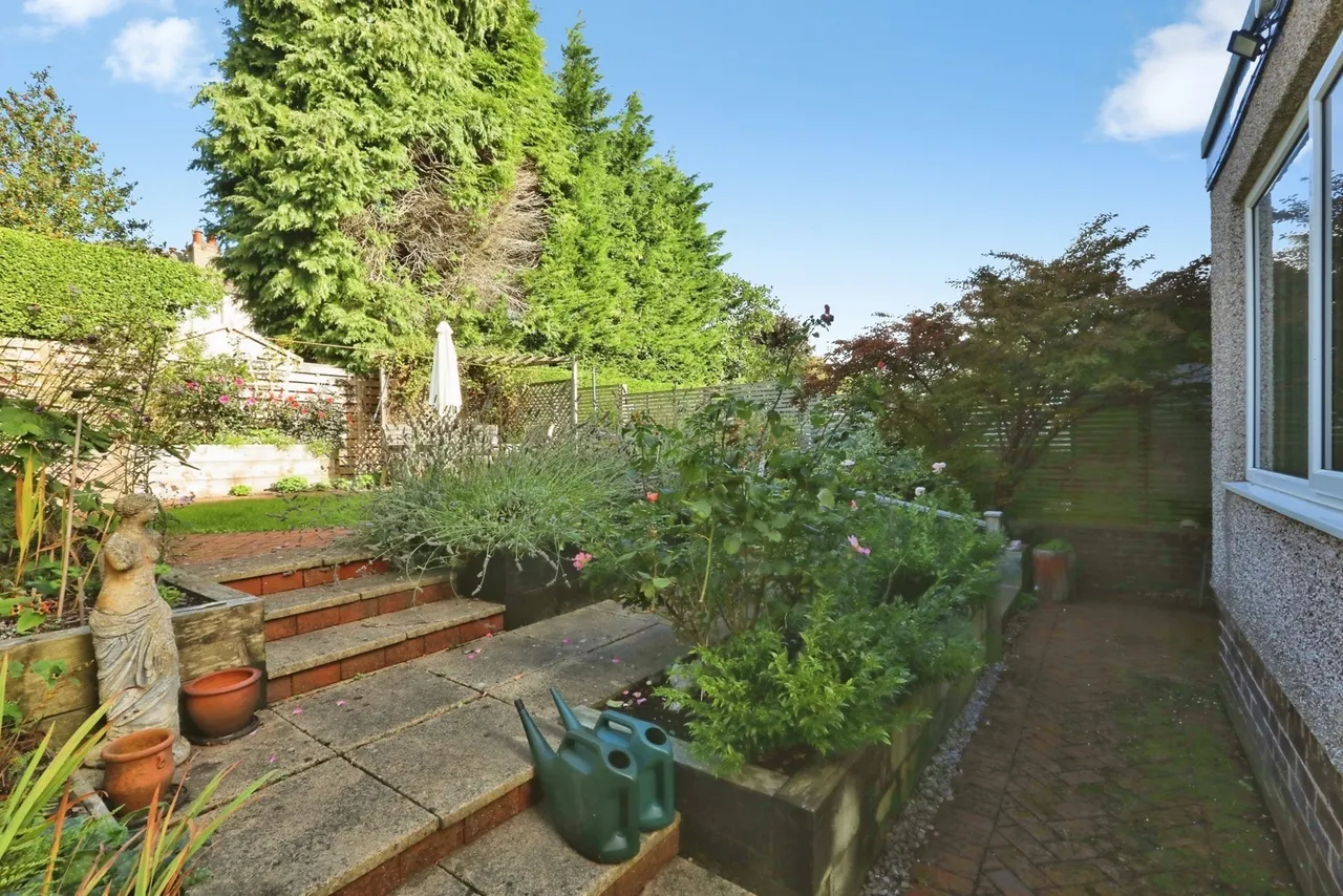 Cardoness Road, Sheffield, S10, photo 18