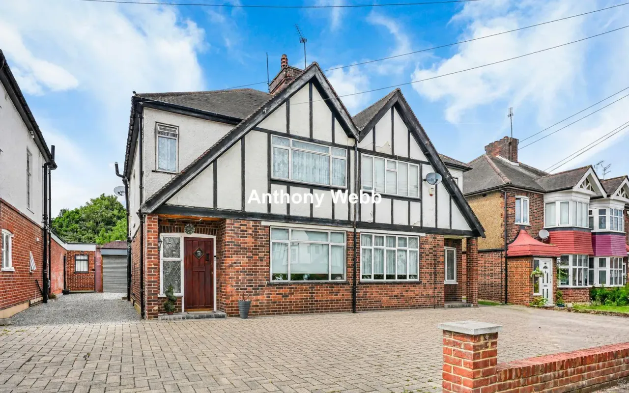 3 bed house for sale — Greenway, Southgate, N14