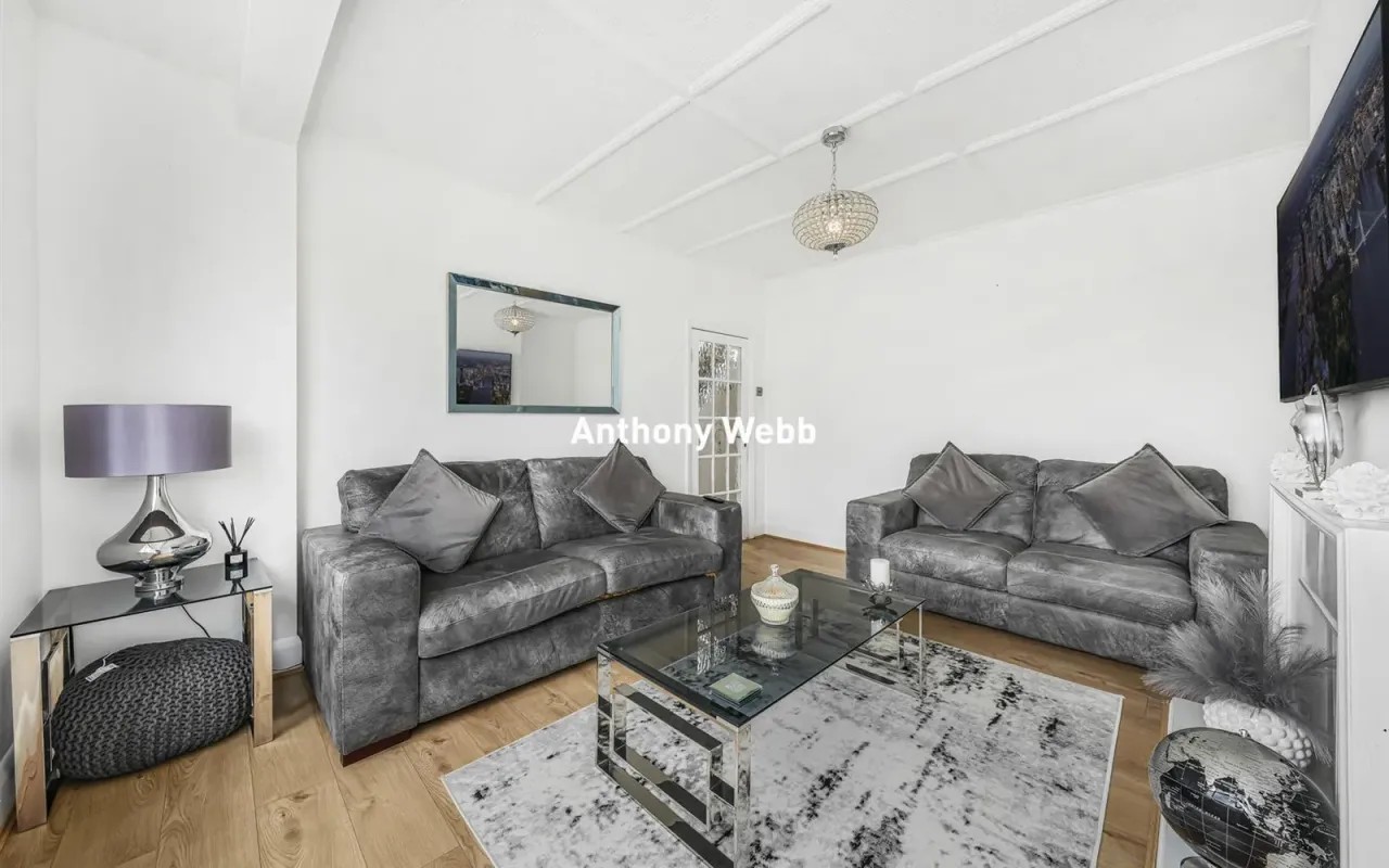 Greenway, Southgate, N14, photo 5