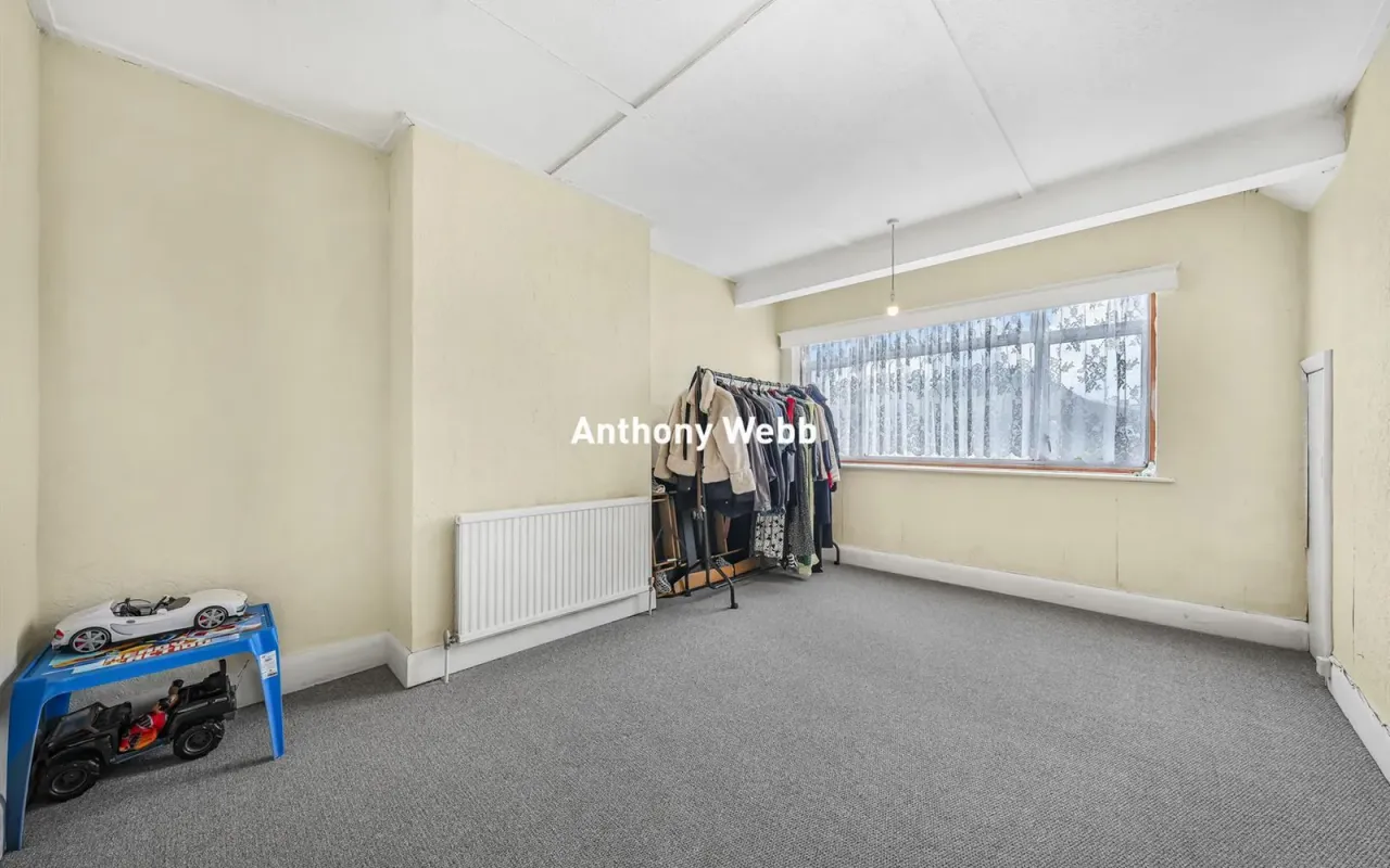 Greenway, Southgate, N14, photo 15