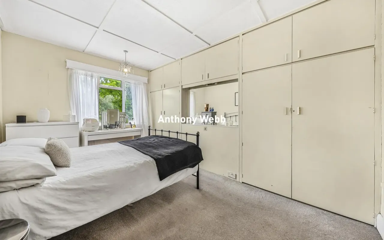 Greenway, Southgate, N14, photo 13