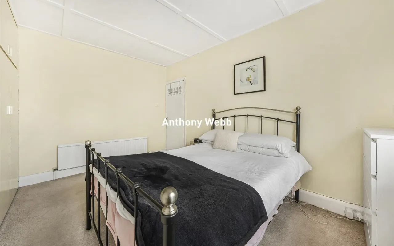 Greenway, Southgate, N14, photo 14