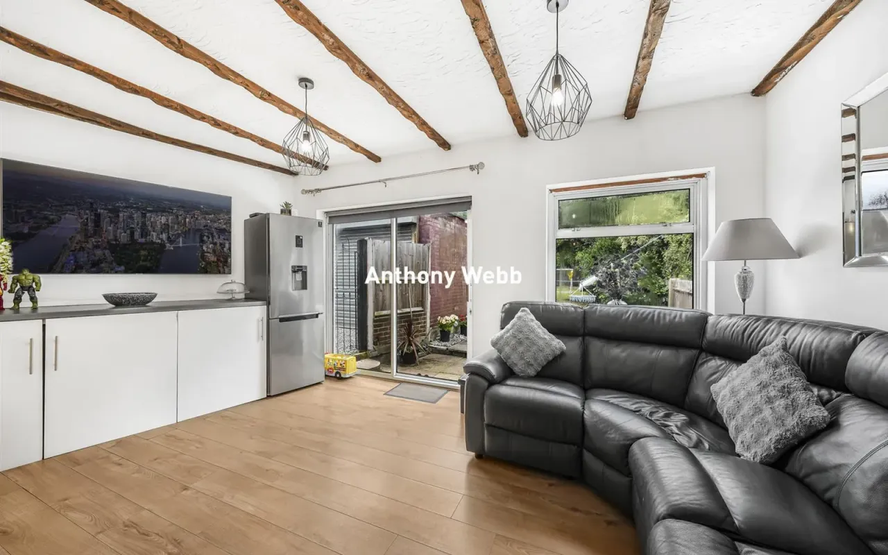 Greenway, Southgate, N14, photo 9