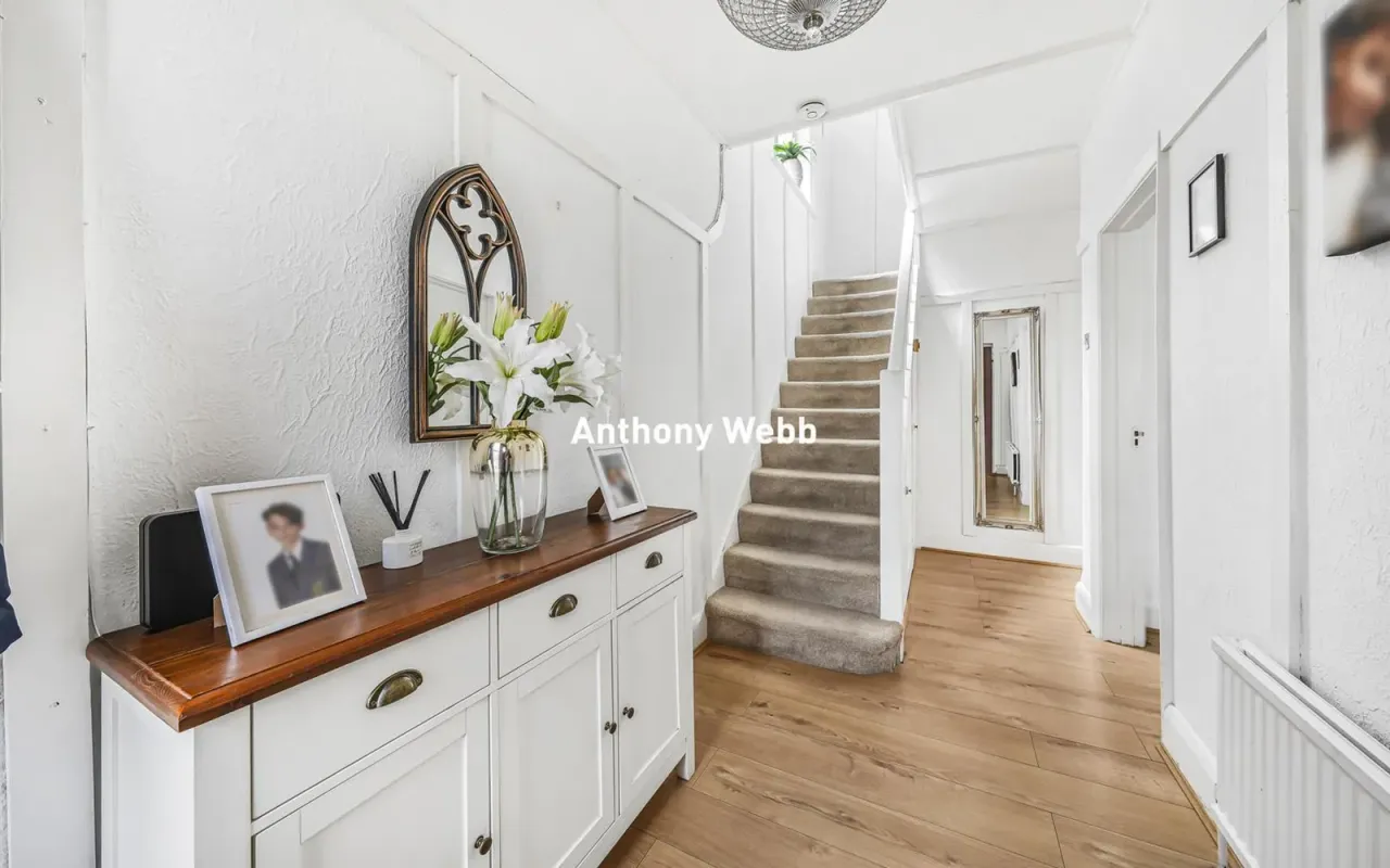 Greenway, Southgate, N14, photo 4