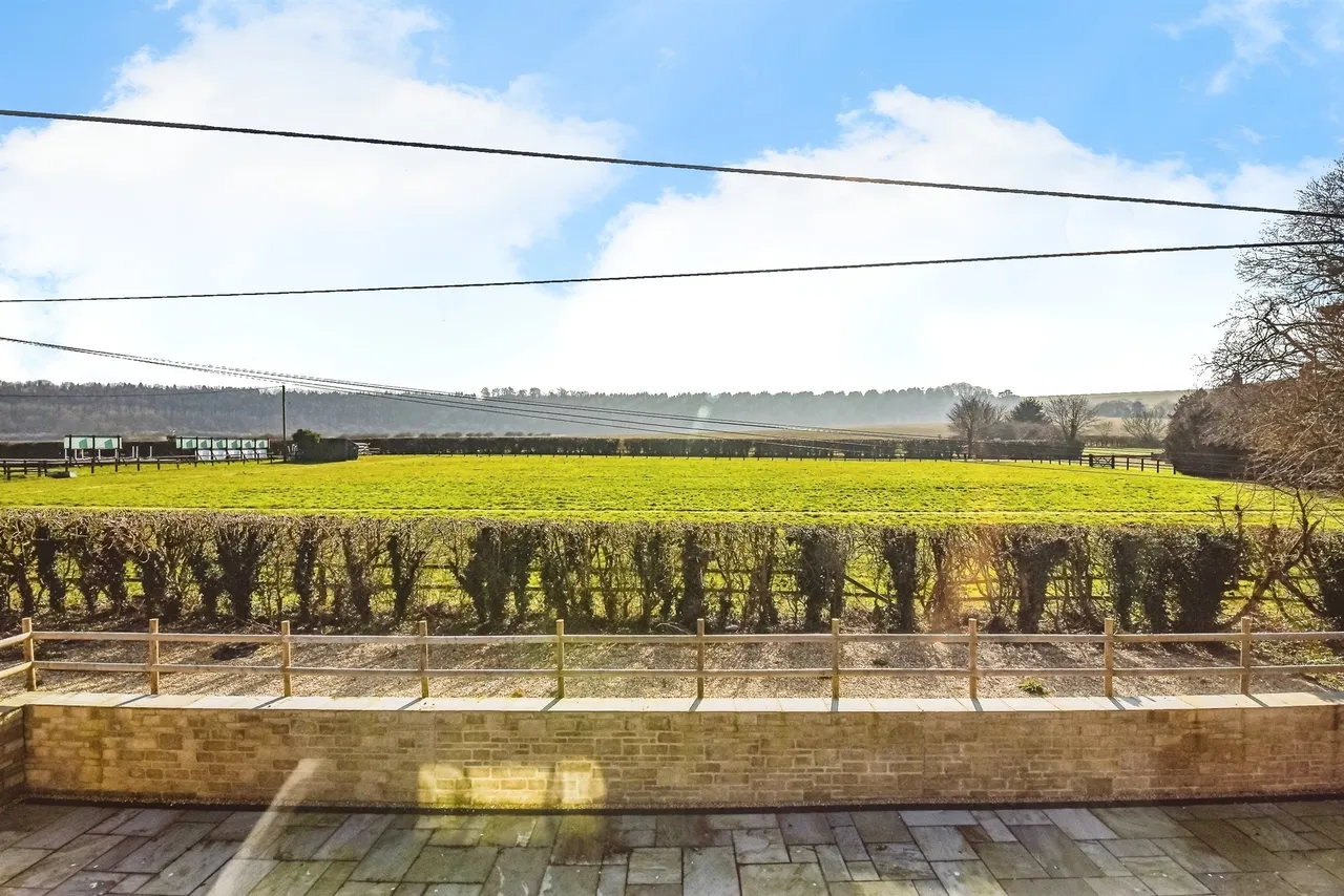 Westbury Road, Little Cheverell, SN10, photo 3
