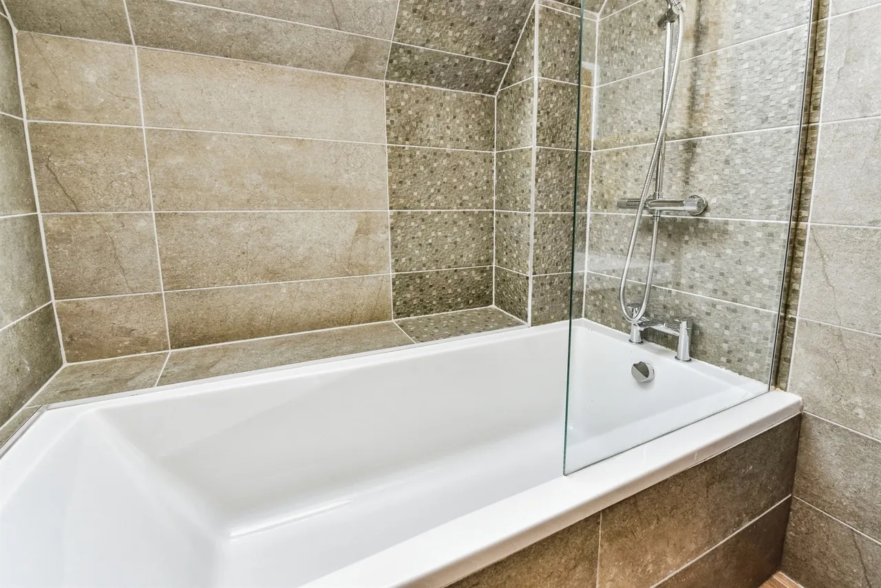 Westbury Road, Little Cheverell, SN10, photo 15