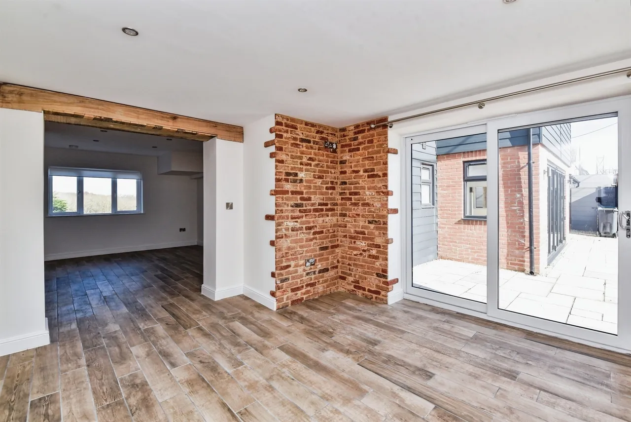 Westbury Road, Little Cheverell, SN10, photo 11