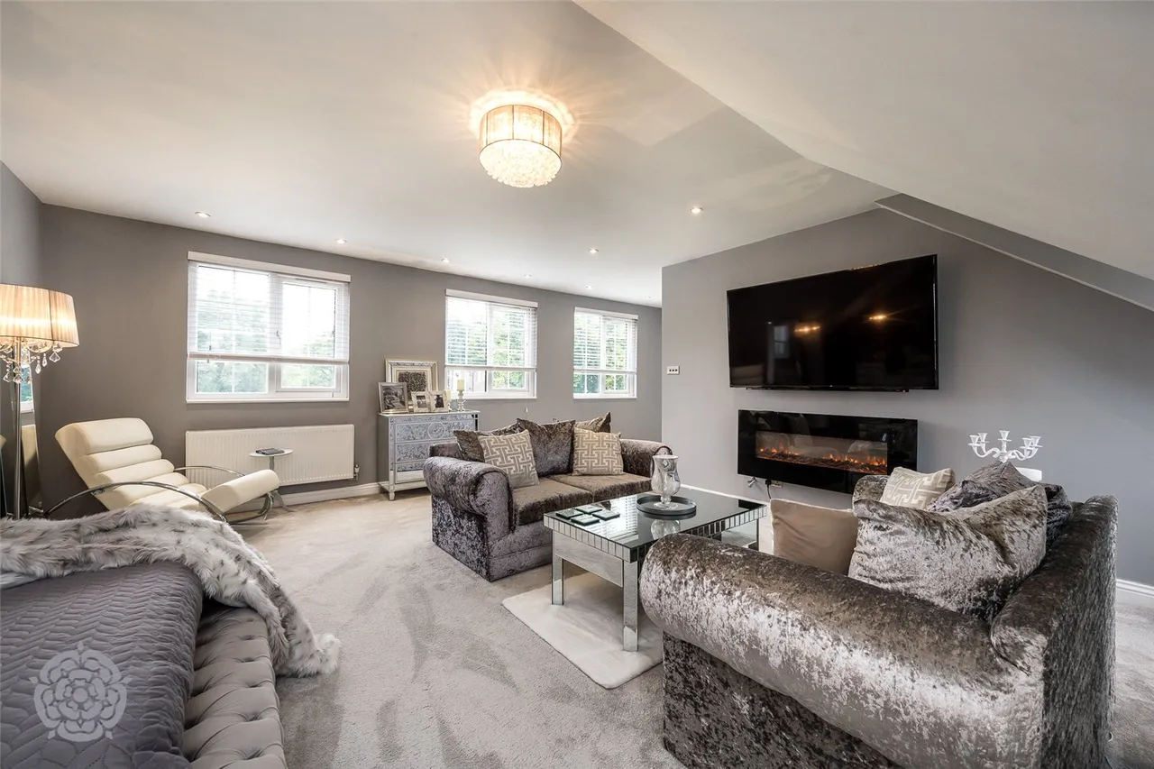 Mercers Road, Heywood, OL10 2NP, photo 22
