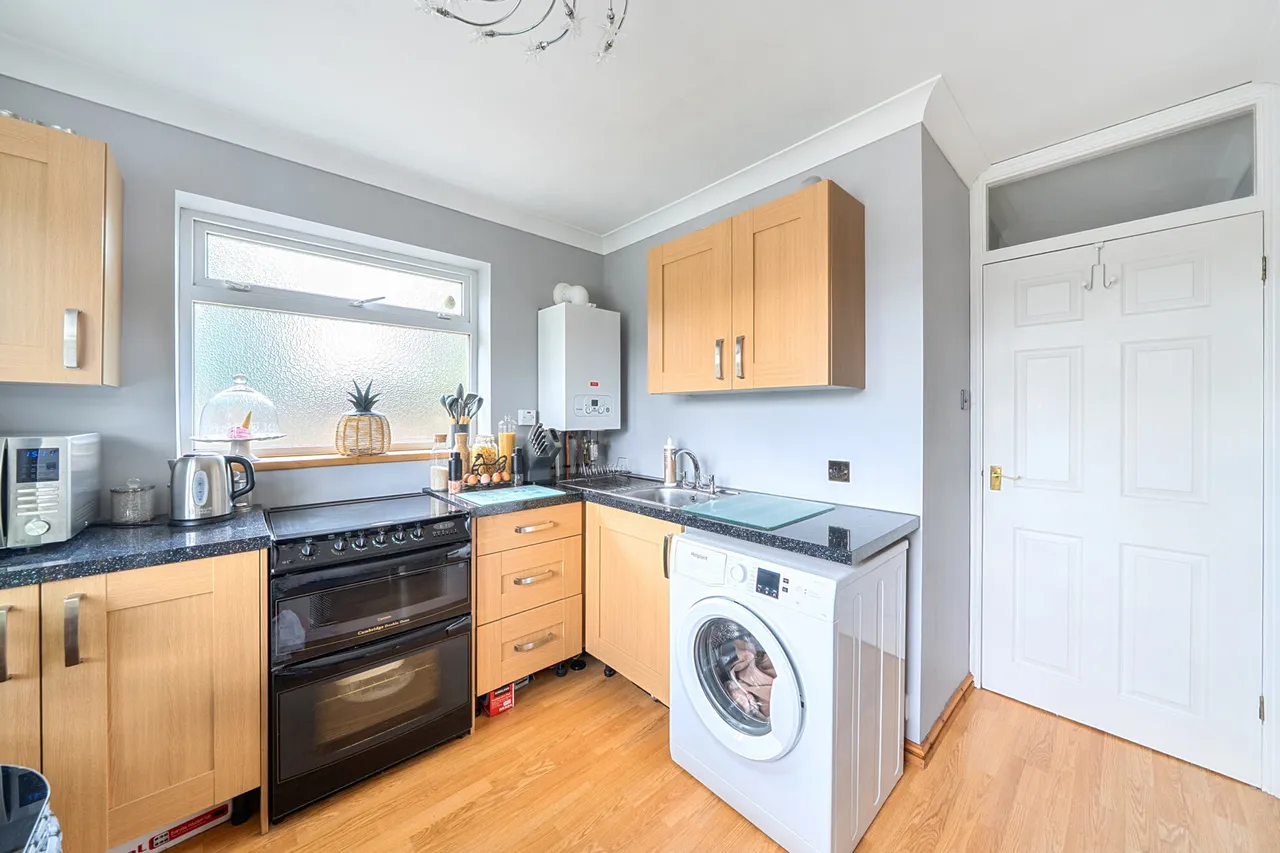 Godfrey Avenue, Northolt, UB5, photo 21