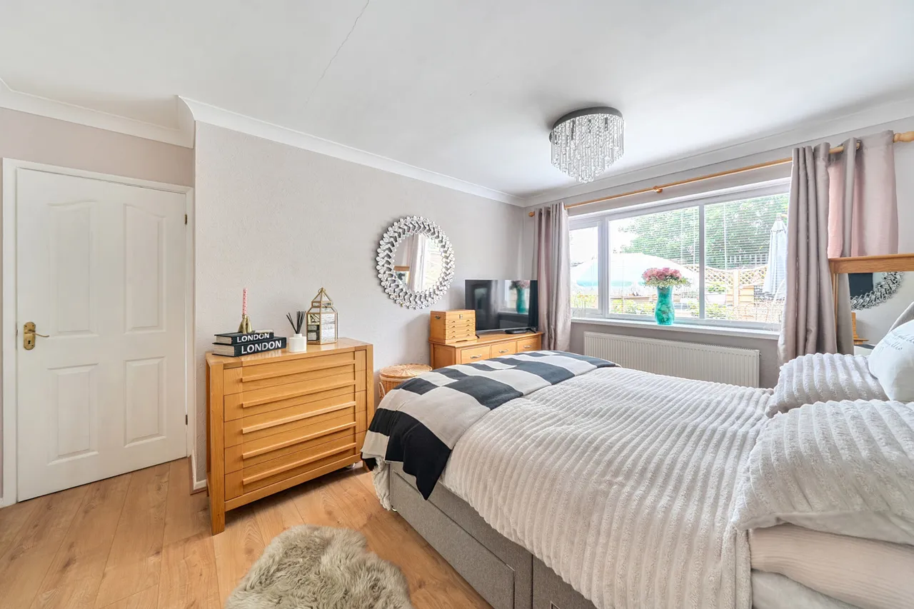 Godfrey Avenue, Northolt, UB5, photo 3