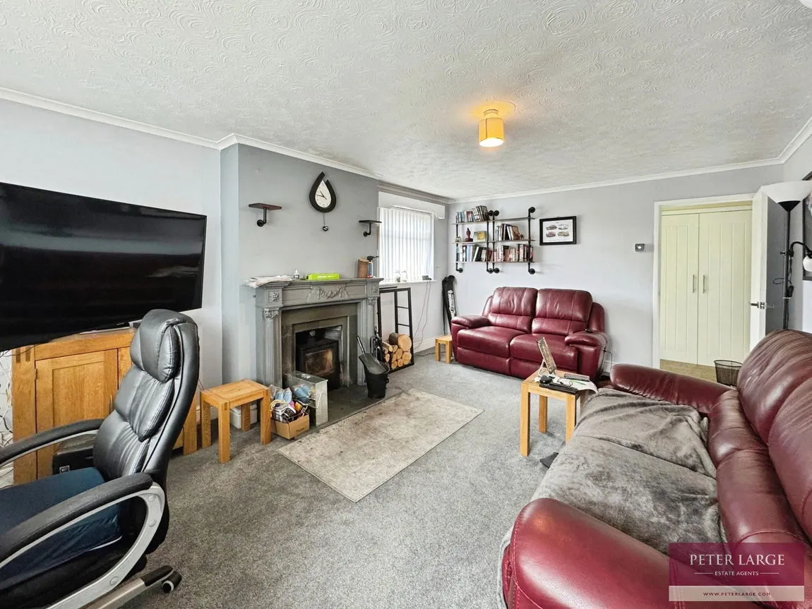 Pinetree Walk, Rhyl, Denbighshire, LL18 3SB, photo 3