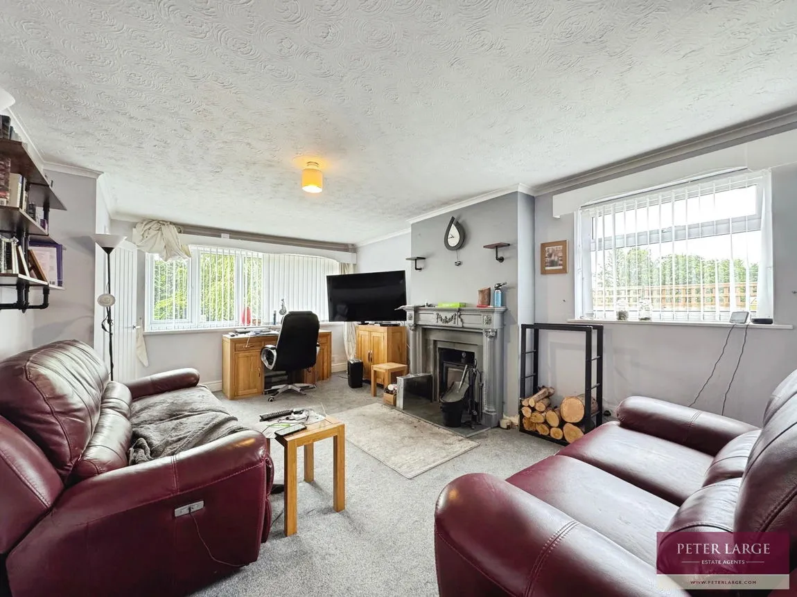 Pinetree Walk, Rhyl, Denbighshire, LL18 3SB, photo 5