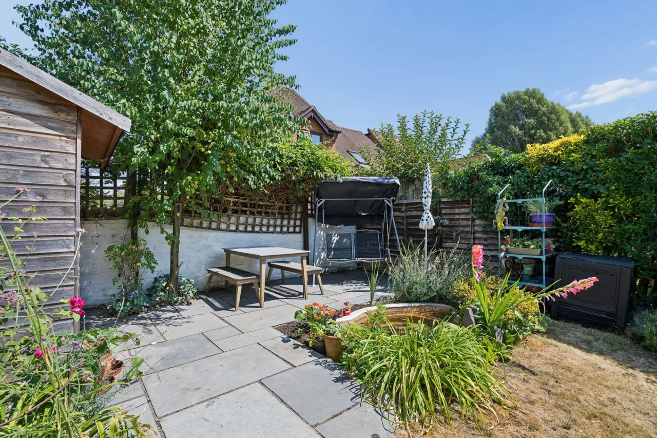 Kingsmead Road, High Wycombe, HP11, photo 15