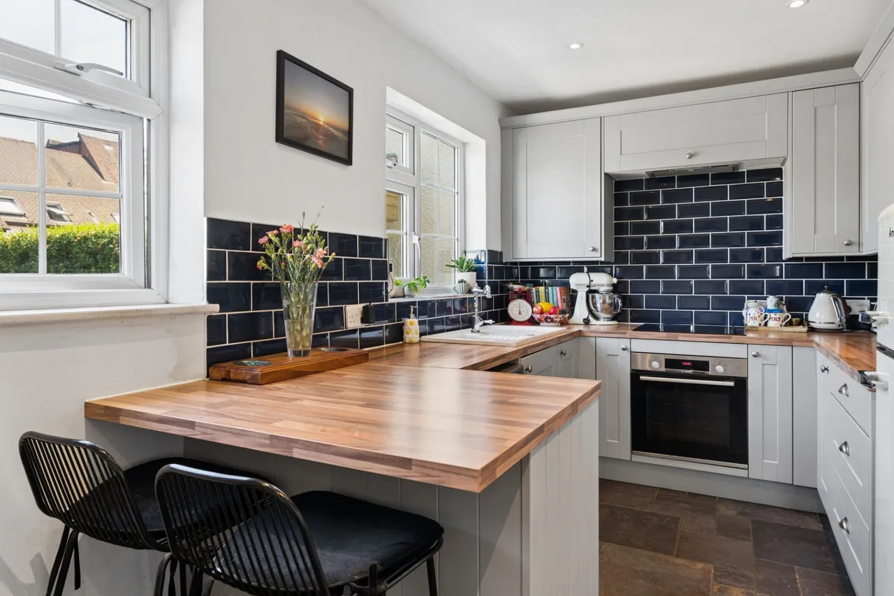 Kingsmead Road, High Wycombe, HP11, photo 6