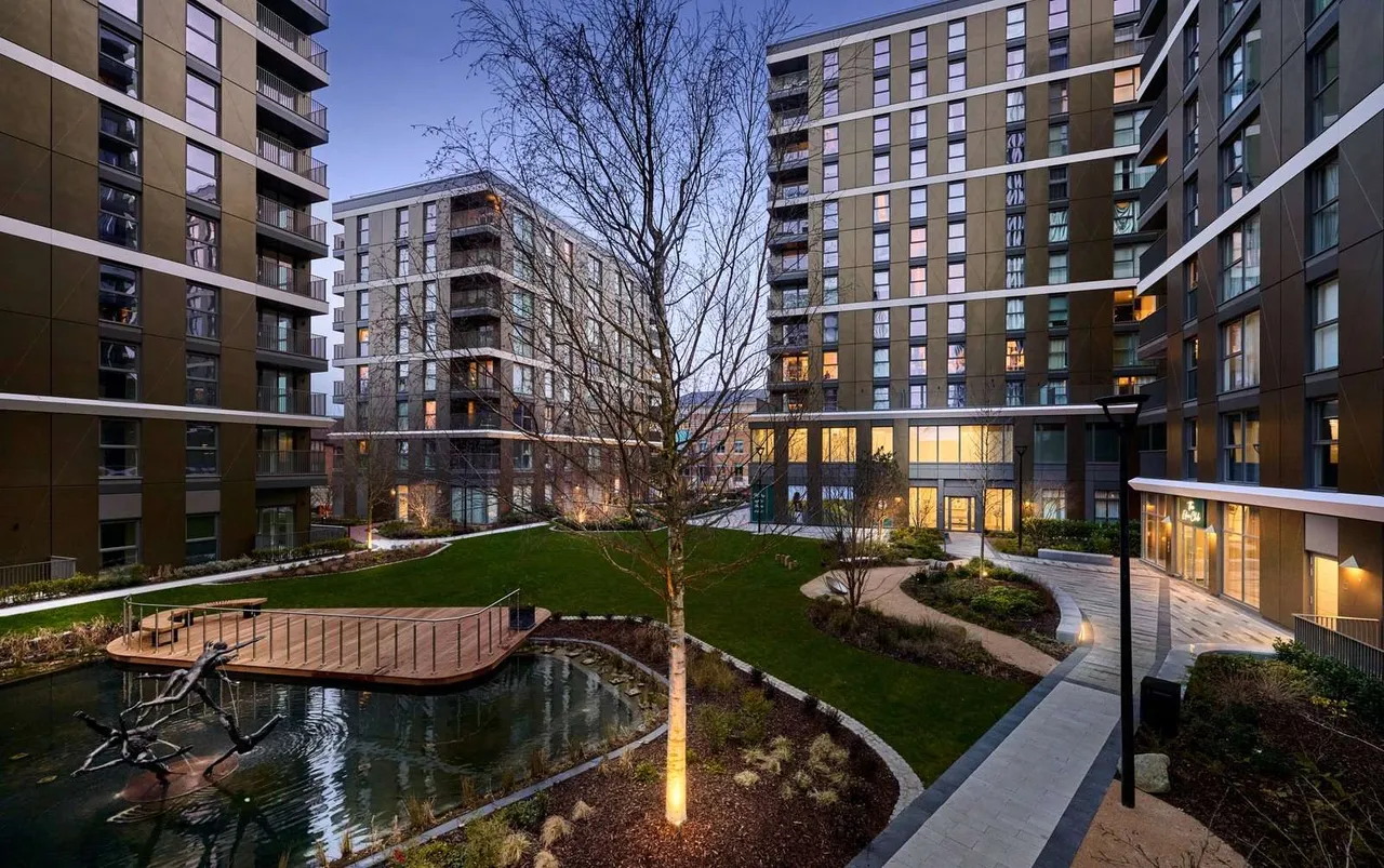 1 bed new development for sale — Eden Grove, Staines-Upon-Thames, TW18 4AF