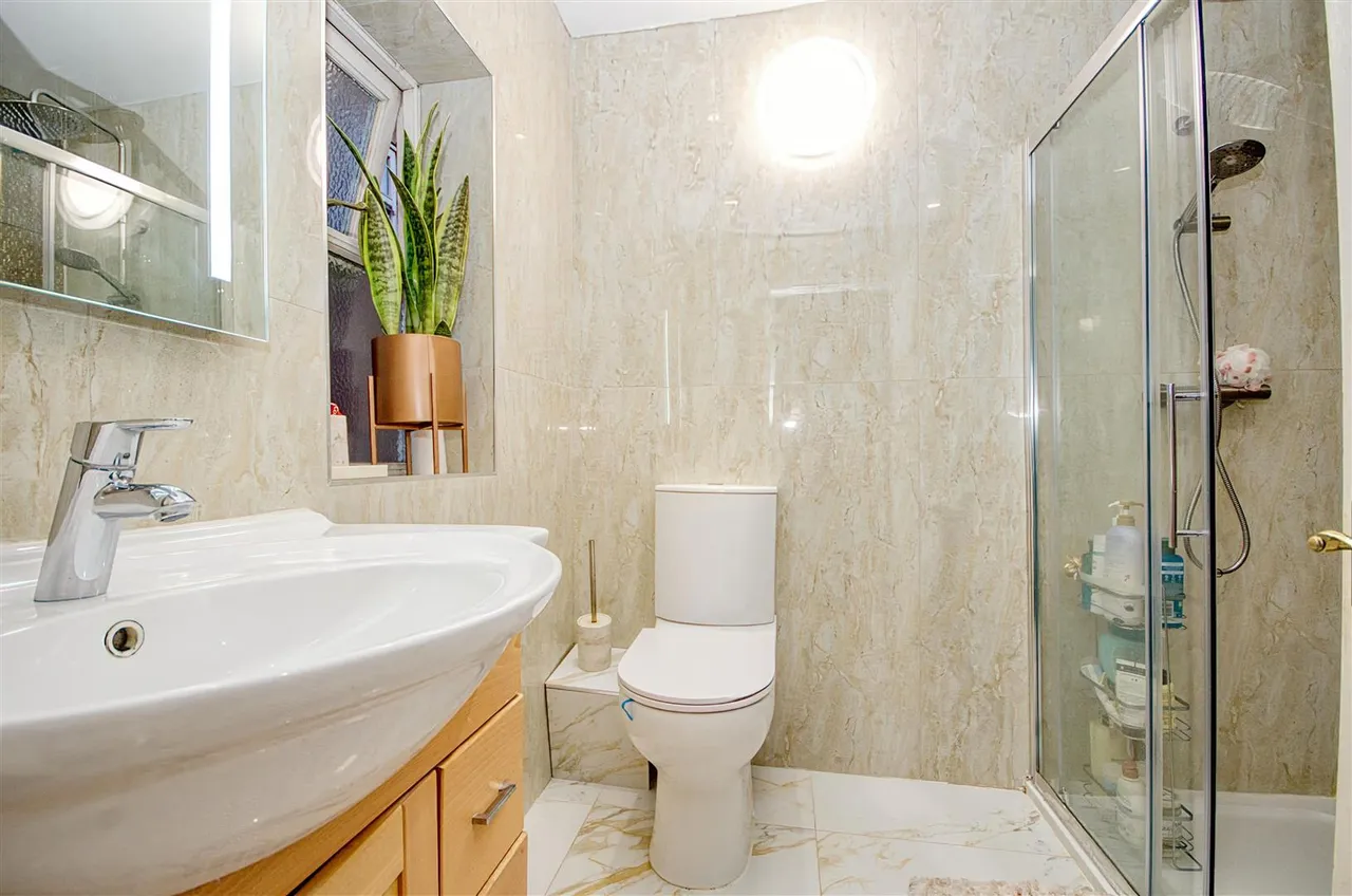 Lime Gardens, West End, Southampton, Hampshire, SO30 3RG, photo 14
