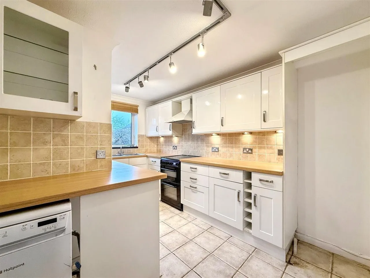 Wakehurst Place, Rustington, photo 14