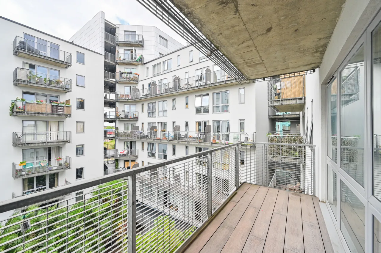 Apartment 311, 417 Wick Lane, London, photo 11