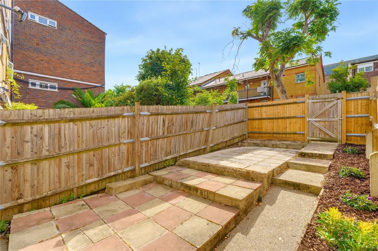 Gideon Road, London, SW11, photo 9