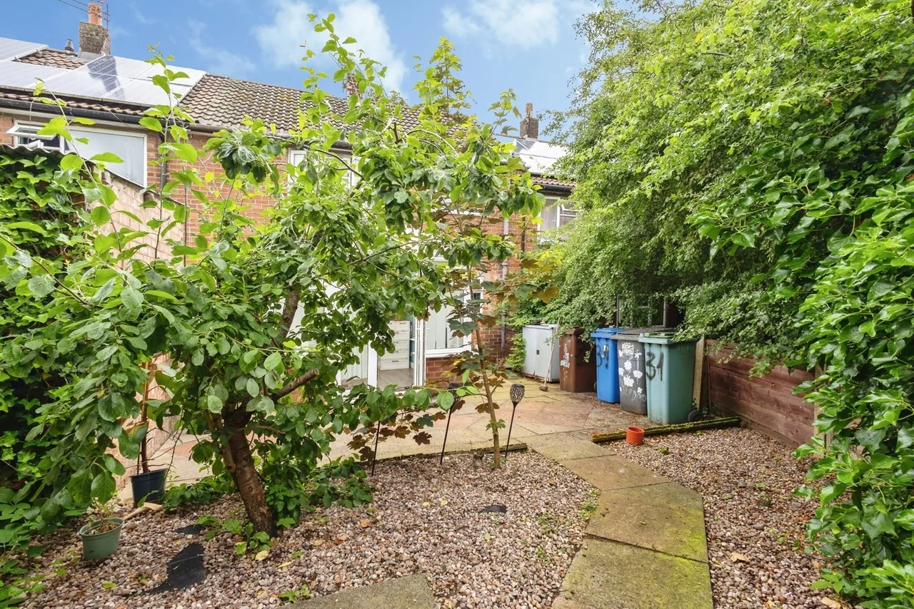 Kinder Avenue, Ashton-under-Lyne, Greater Manchester, OL6, photo 17
