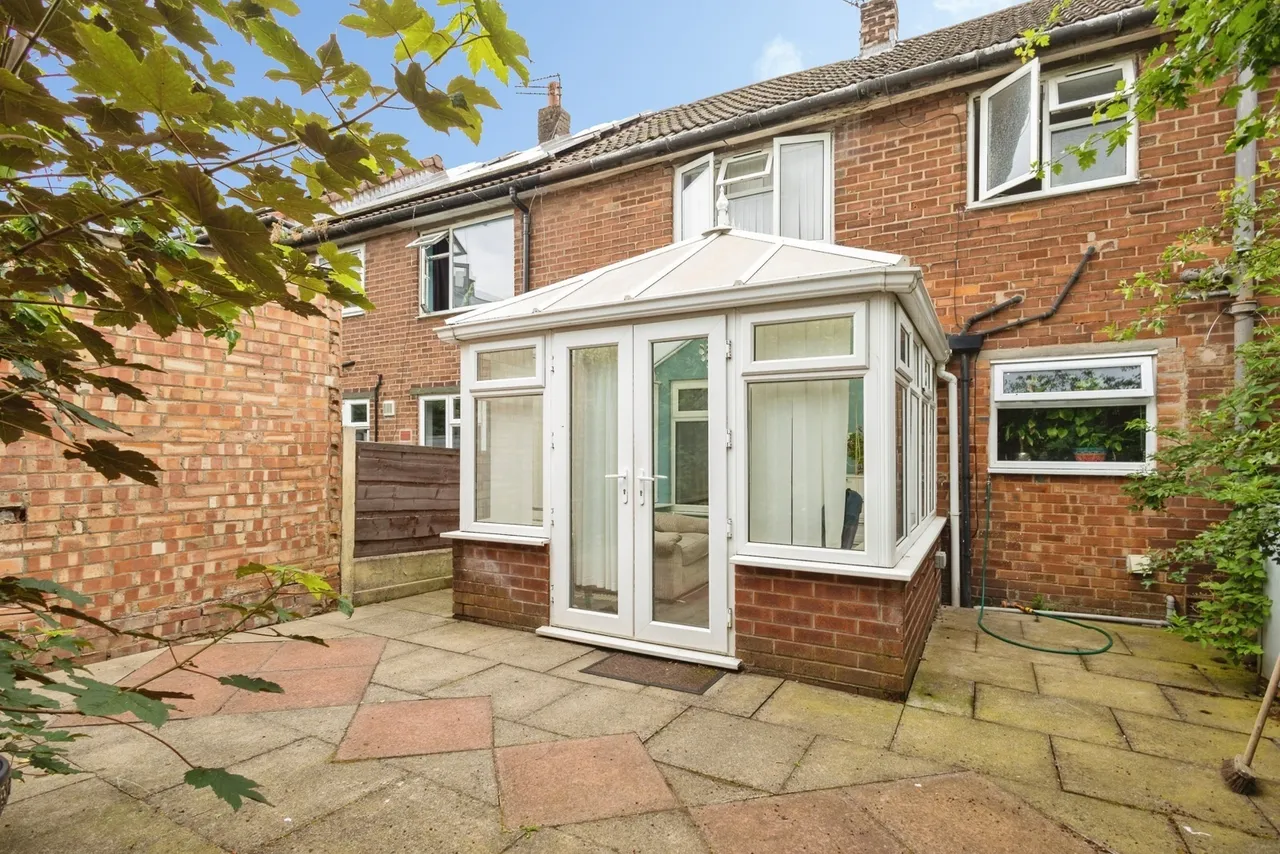 Kinder Avenue, Ashton-under-Lyne, Greater Manchester, OL6, photo 16