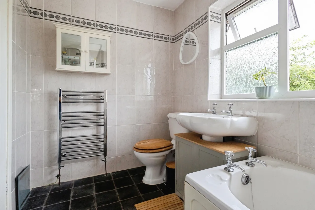 Kinder Avenue, Ashton-under-Lyne, Greater Manchester, OL6, photo 14