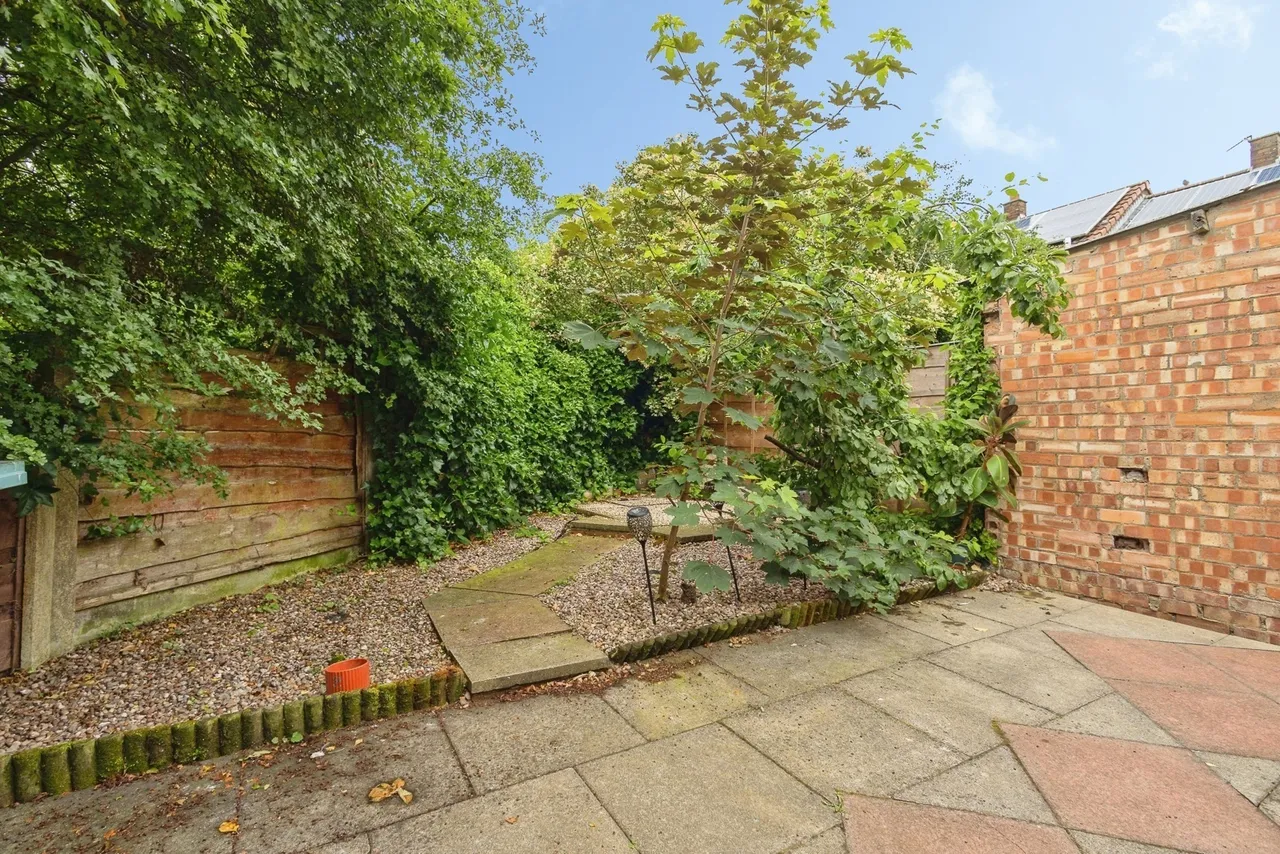 Kinder Avenue, Ashton-under-Lyne, Greater Manchester, OL6, photo 15