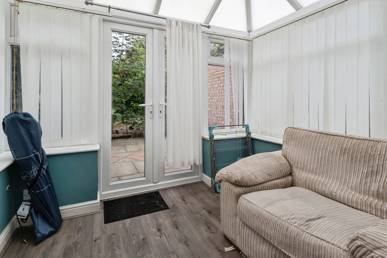 Kinder Avenue, Ashton-under-Lyne, Greater Manchester, OL6, photo 7