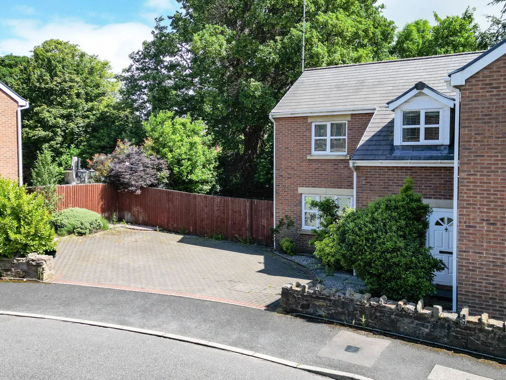 Pargate Chase, Rochdale OL11 5DZ, photo 27