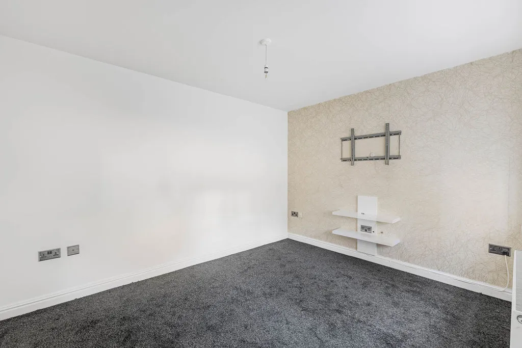 Pargate Chase, Rochdale OL11 5DZ, photo 11