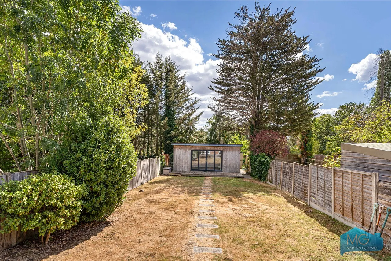 Devonshire Road, London, NW7, photo 14