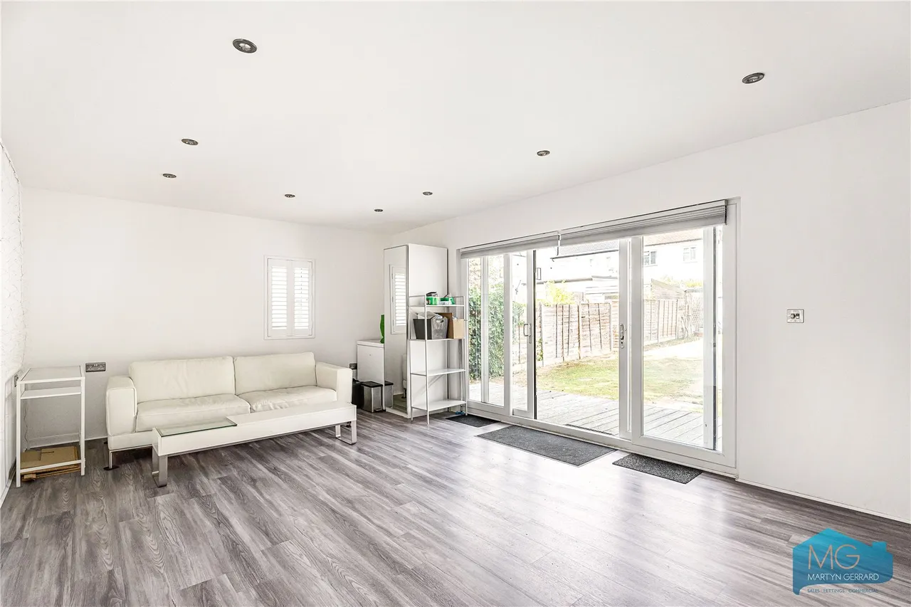 Devonshire Road, London, NW7, photo 9