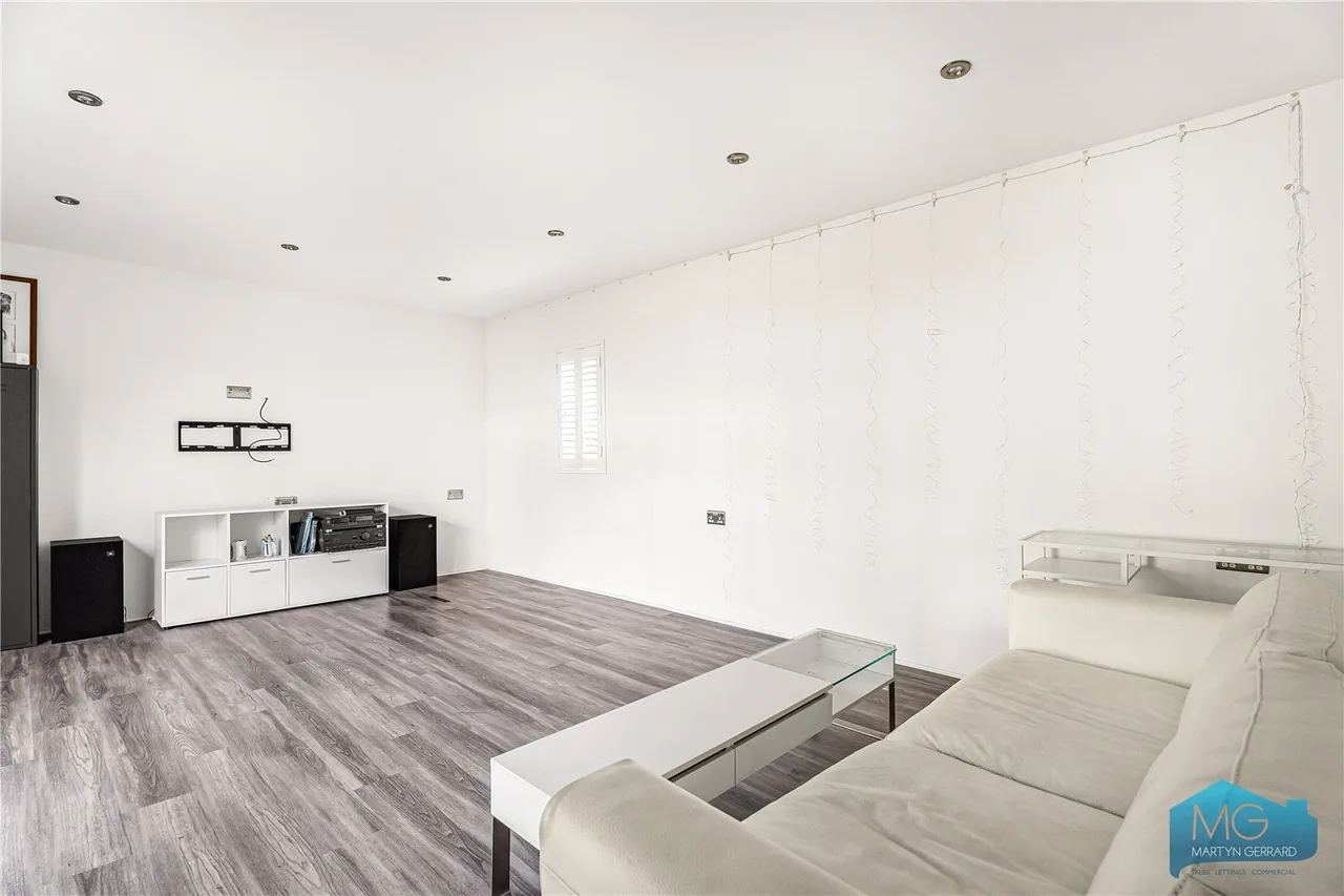 Devonshire Road, London, NW7, photo 19