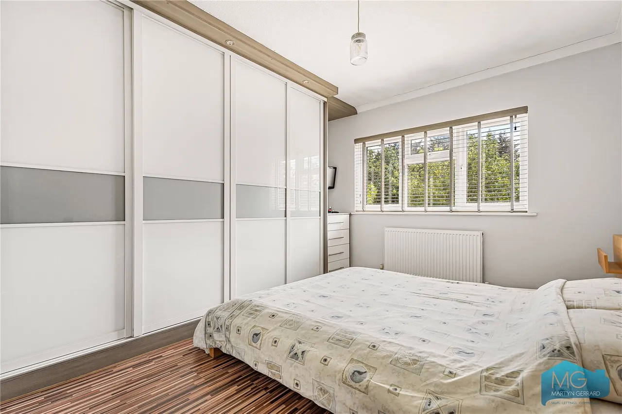 Devonshire Road, London, NW7, photo 11