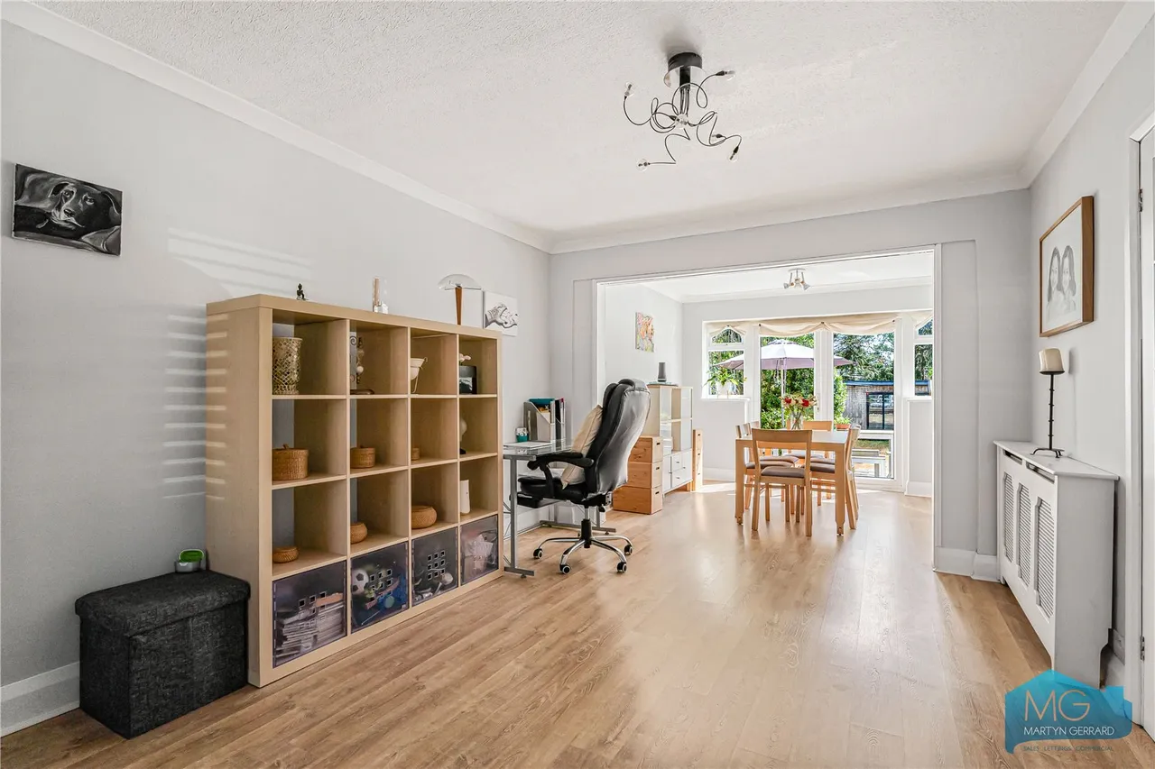 Devonshire Road, London, NW7, photo 3