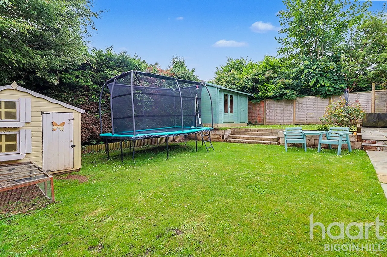 Westmore Road, Tatsfield, TN16, photo 2