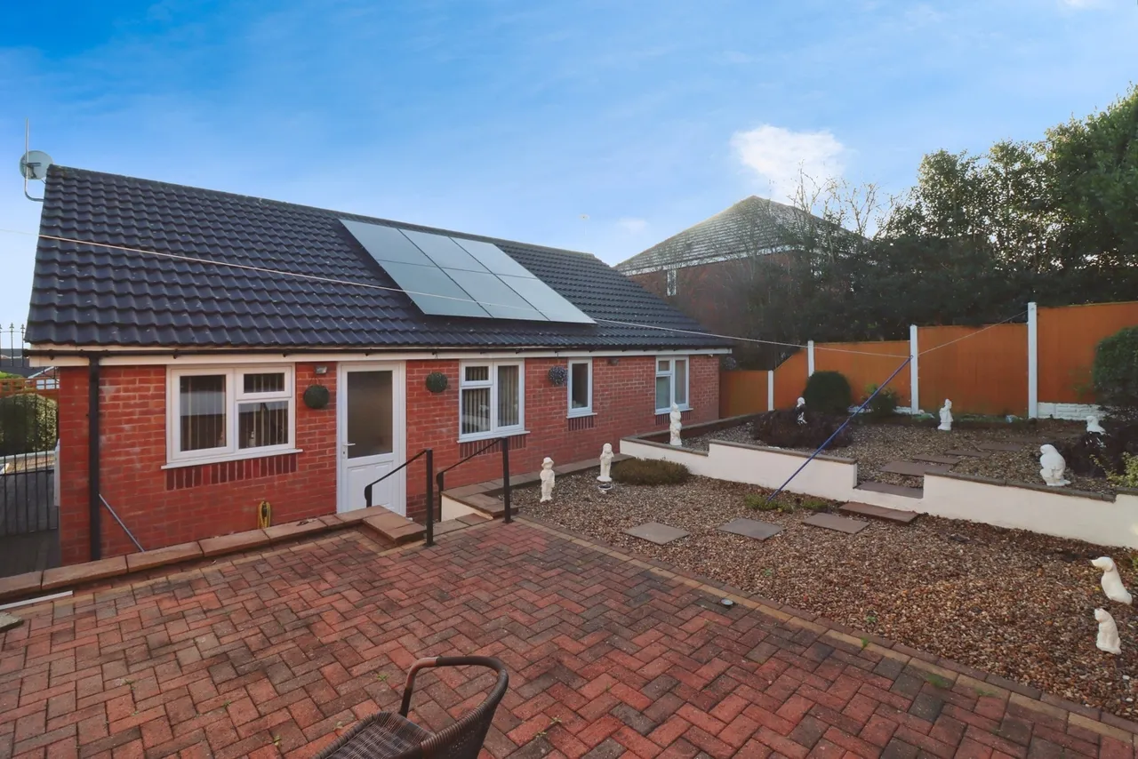 Bracken Road, Shirebrook, Mansfield, Derbyshire, NG20, photo 14