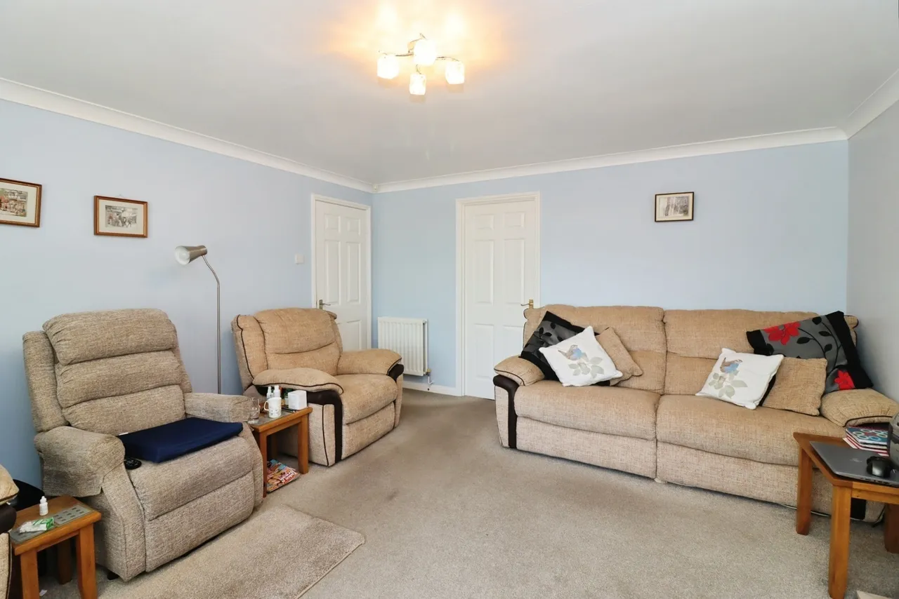Bracken Road, Shirebrook, Mansfield, Derbyshire, NG20, photo 5