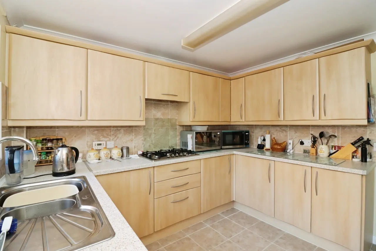 Bracken Road, Shirebrook, Mansfield, Derbyshire, NG20, photo 7
