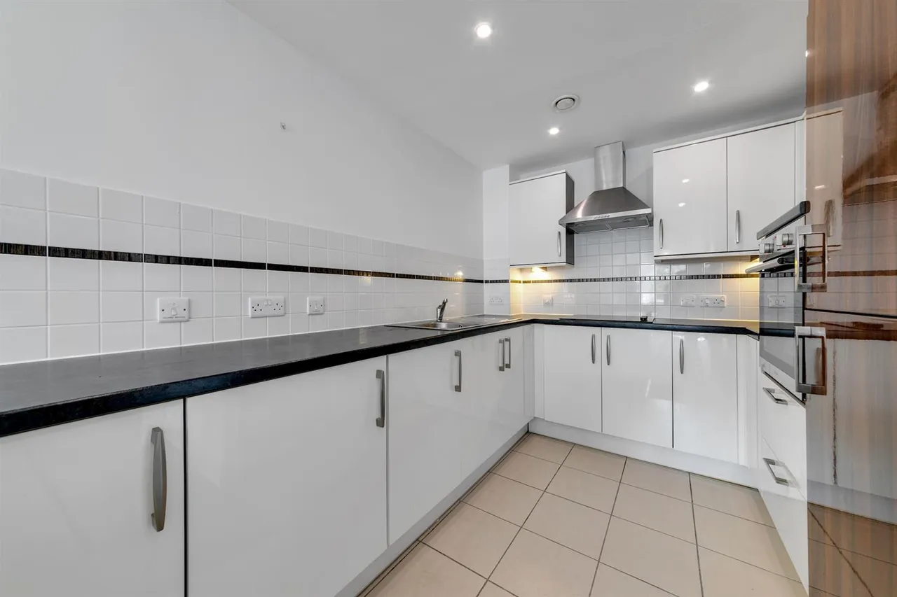 Limpsfield Road, Sanderstead, CR2, photo 3