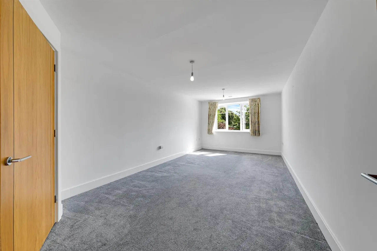 Limpsfield Road, Sanderstead, CR2, photo 7
