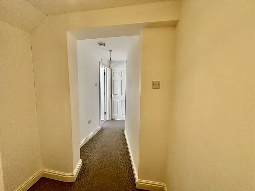 Cambridge Road, Walmer, CT14, photo 11