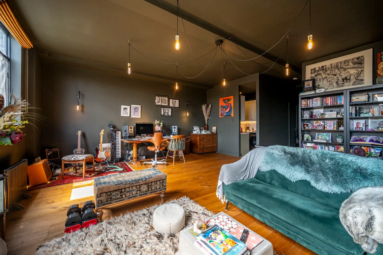 1 bed flat for sale, London, E13